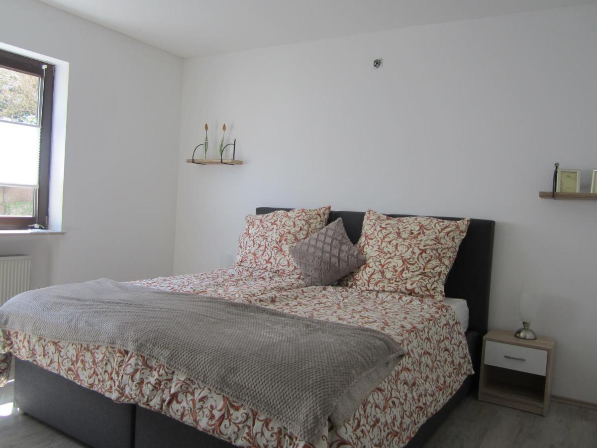 Kattenesser Moselblick Apartment Ngoại thất bức ảnh